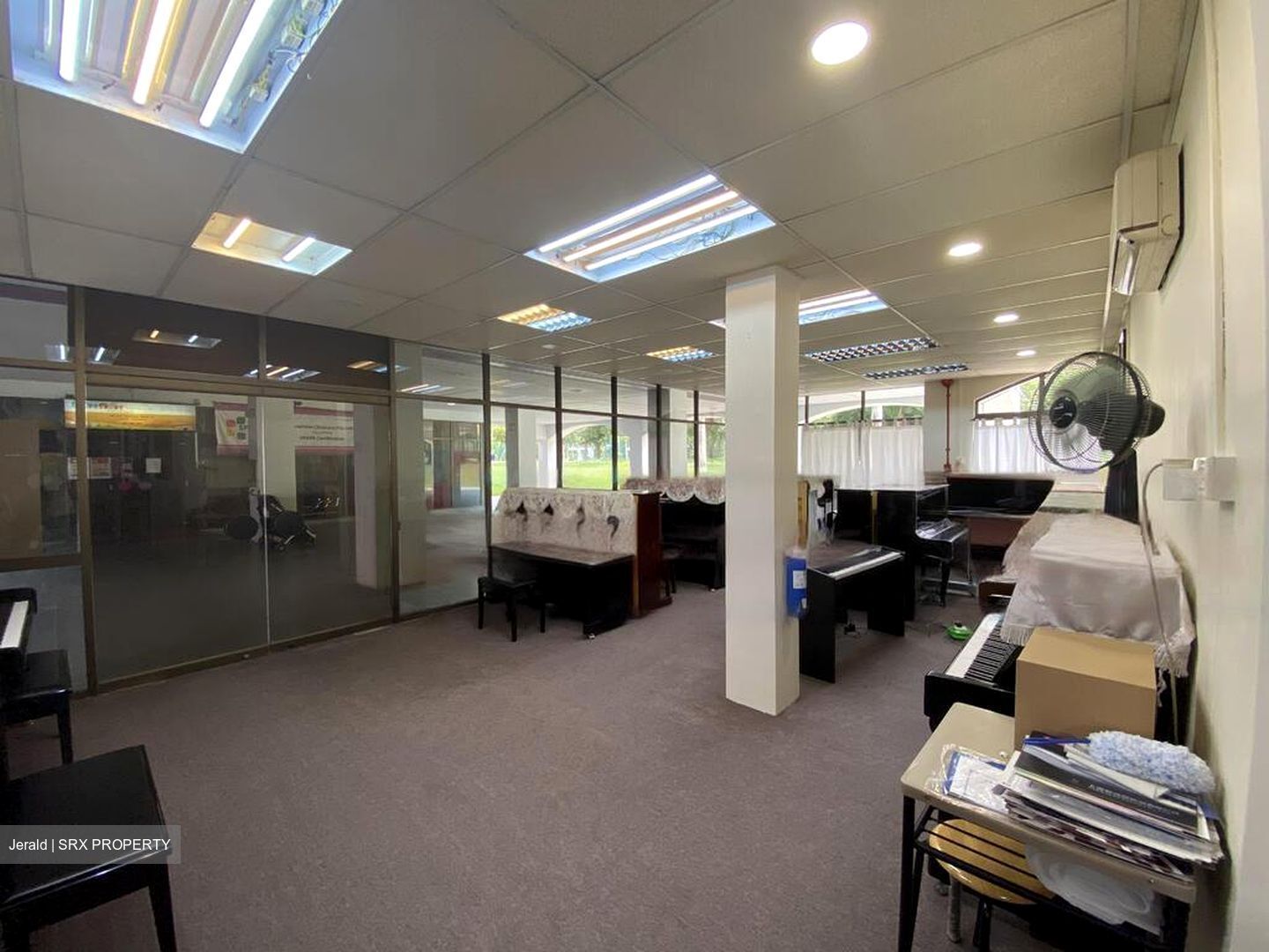 Tampines Street 43 (D18), Office #459460271
